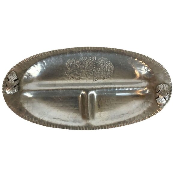 Trade Continental Hand Wrought Oval Divided Server Mum Design Hammered Aluminum - Picture 1 of 7